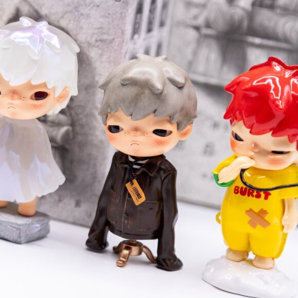 POP MART x Costume Hirono x Reshape Series Confirmed Figure in Open Box BNWT - Picture 6 of 7